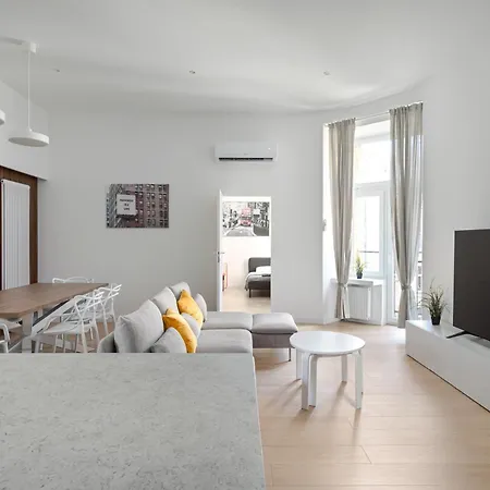 Golden - 3 Bedrooms- Great Location&prezydenta Gabriela Narutowicza *